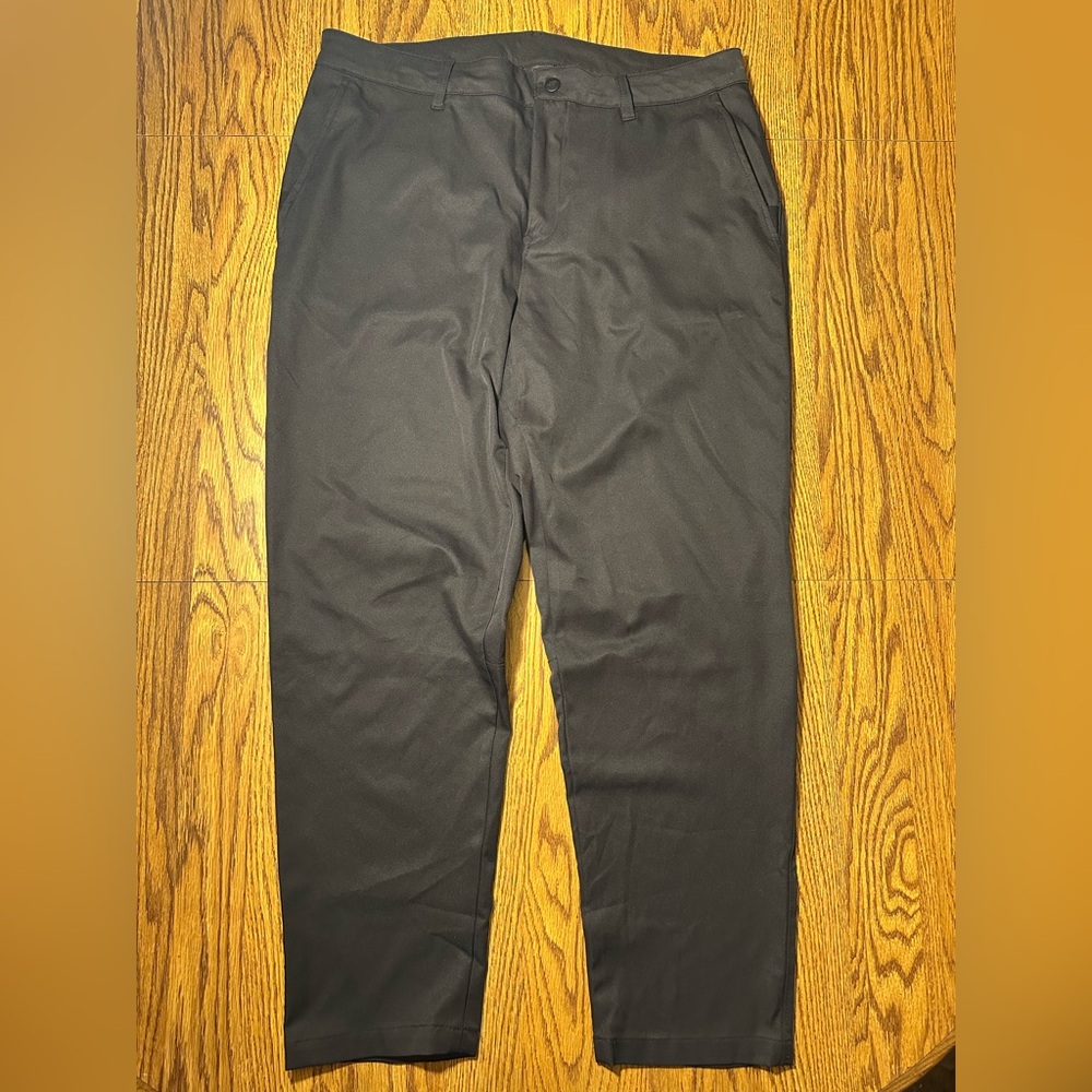 The North Face Women’s Black Straight Leg Pants